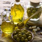 ANMAT prohibió la venta de una marca de yerba y otra de aceite de oliva